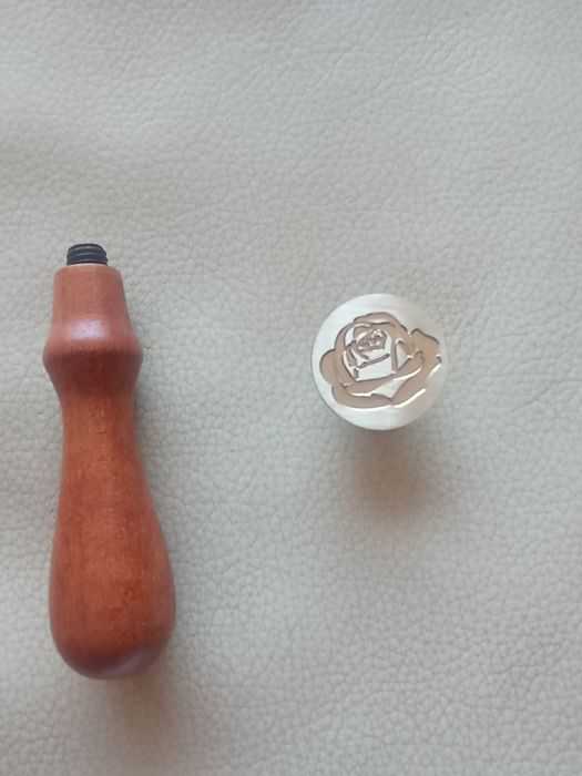 Восъчен печат роза Комплект : печат , лъжица и восък