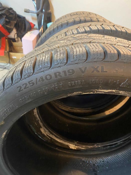 Гуми Continental TS860 225/40/19 V XL зимни DOT 2023  4 броя