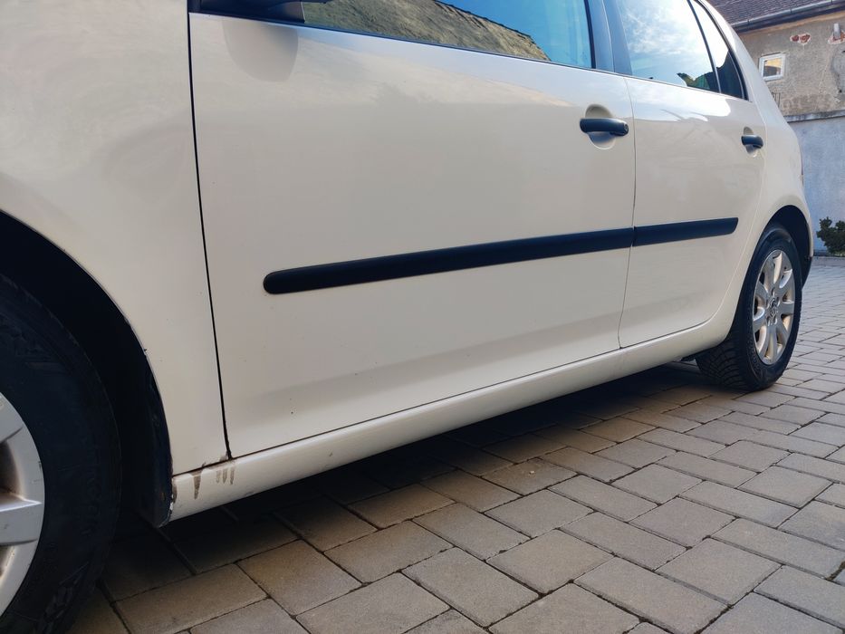 Volkswagen Golf 5 – 1.6 Benzină –180.000 km -  DSG – 2008 – Brasov