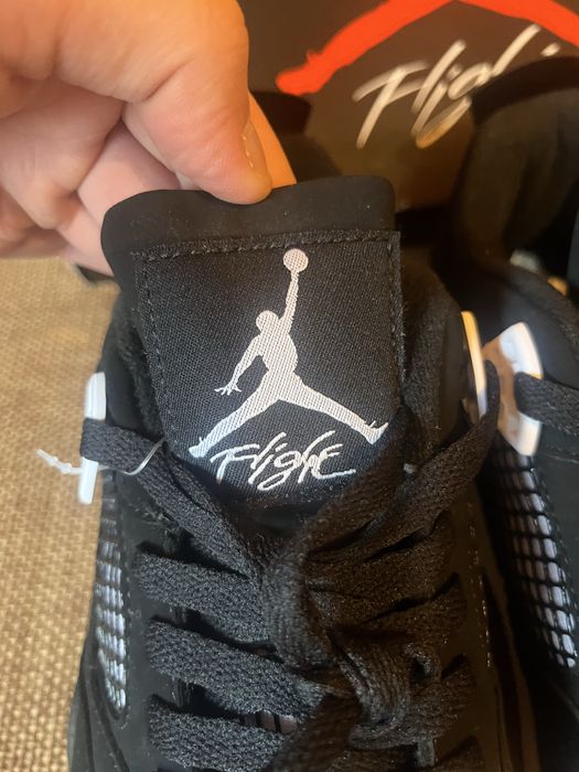 Jordan 4 white thunder 40-45