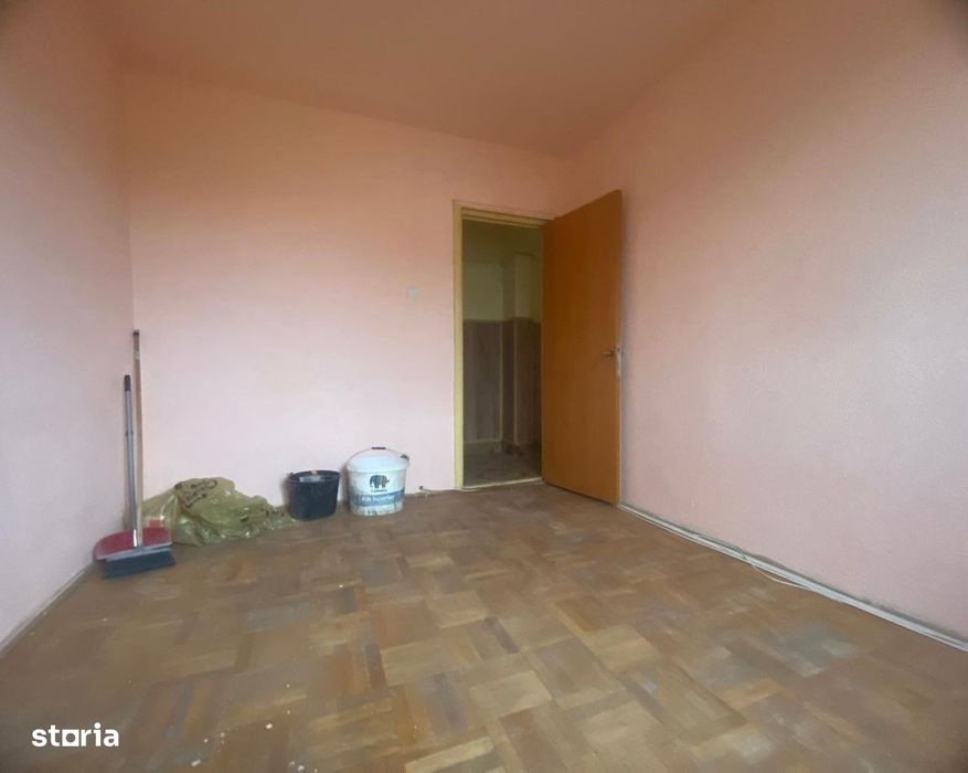 Vanzare apartament cu 3 camere în Micro 6  zonă căutată din Târgoviste
