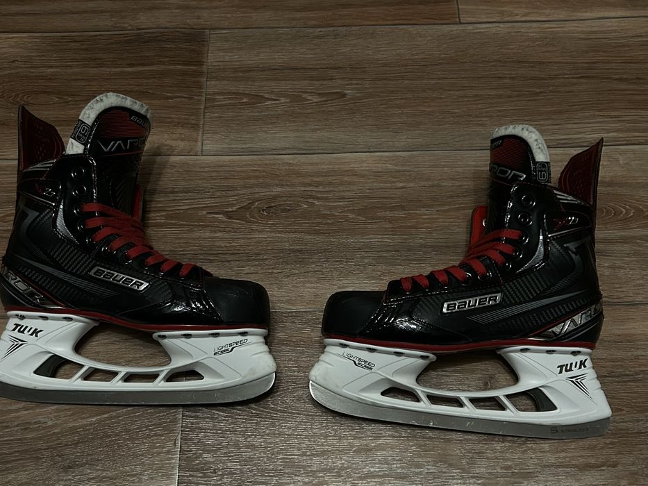 Продам коньки bauer vapor x 2.7