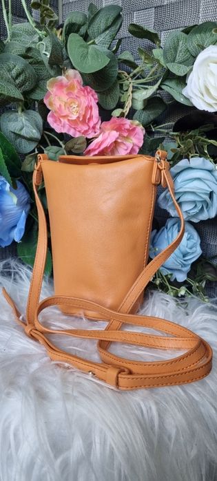 Geanta Massimo Dutti din piele