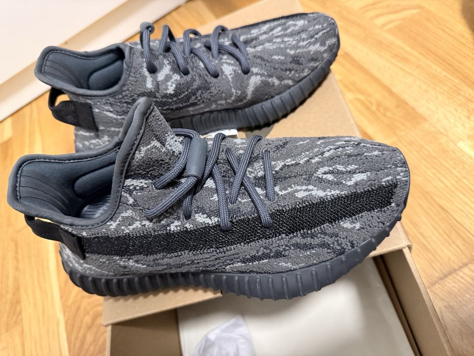 yeezy 350 dark salt