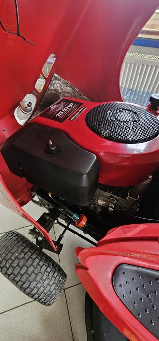 Тракторна косачка Briggs 16к.с 102см