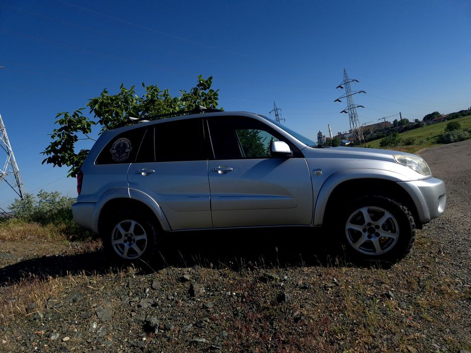 Toyota RAV4 2.0 Benzină 150 CP 4x4 | Lift +5 cm | AT 245/70R16 |