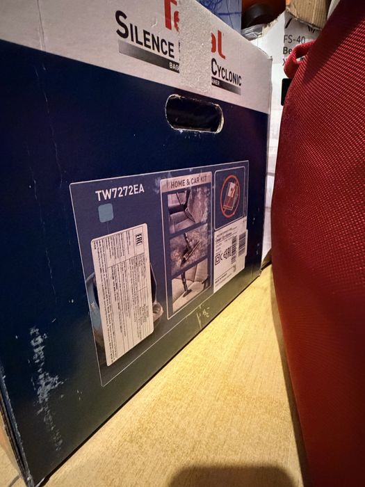 Срочно продам пылесос Tefal