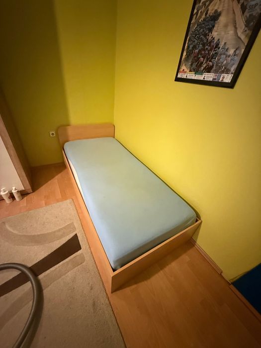 Единично легло с матрак