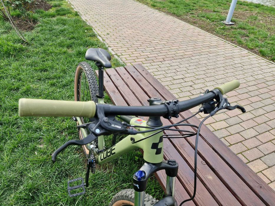 Bicicleta CUBE Aim Race 29
