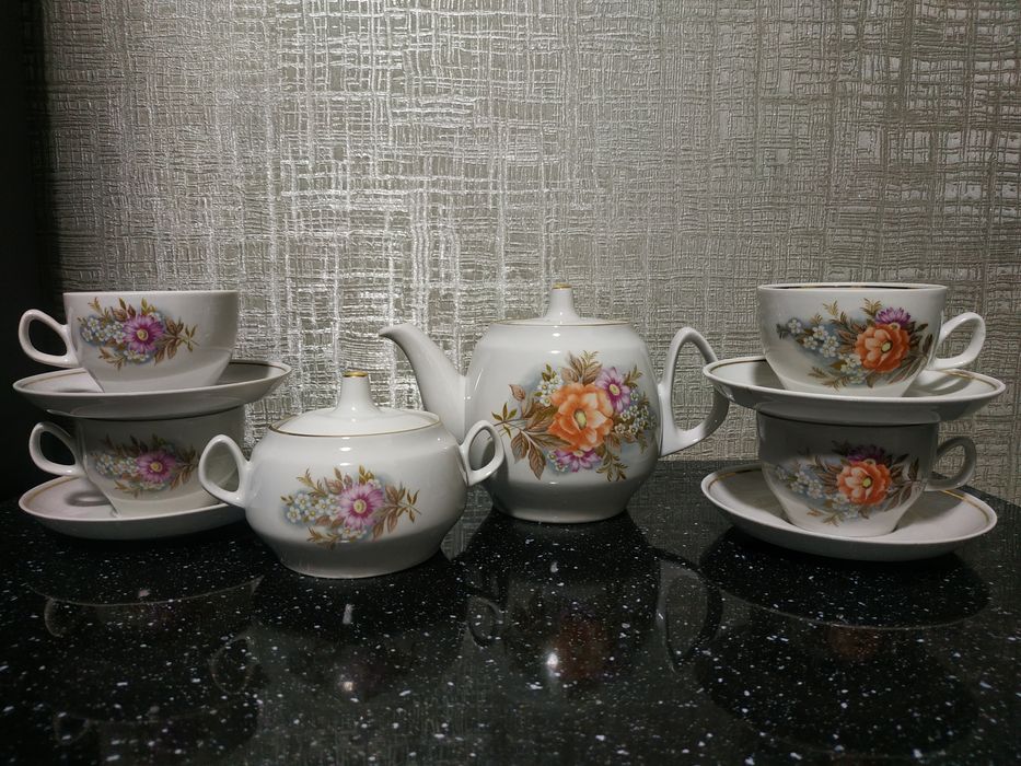 Сервизы чайные. Винтажные