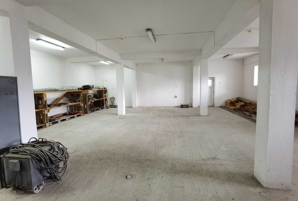 Clădire industrială  și teren aferent în Sângeorgiu de Pădure