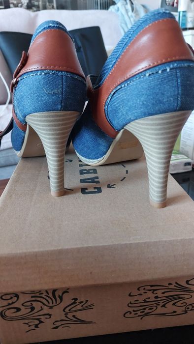 Обувки деним с каишки