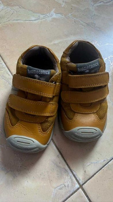 Детски обувки Biomecanics, естествена кожа, номер 22, отлично състояние