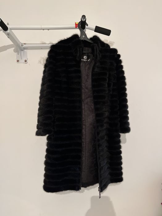 Продам норковую шубу