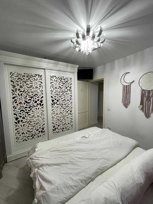 apartament 3 camere (scoala 10)