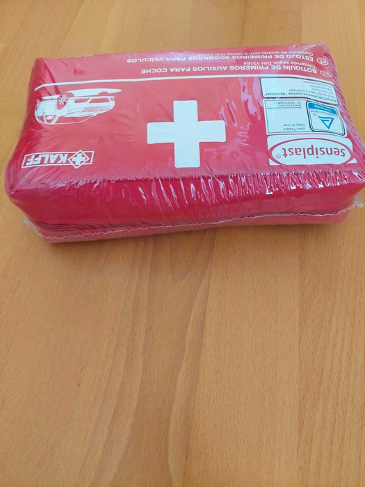 Аптечка за кола.