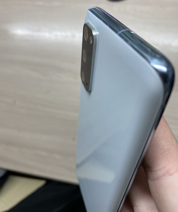 Самсуно с20 samsung s20