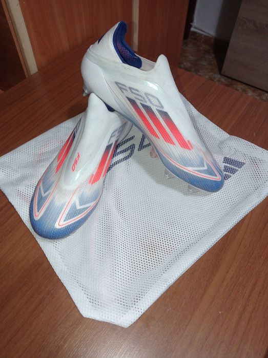 Ghete Fotbal F50,Originale . Preț -700 de Lei.