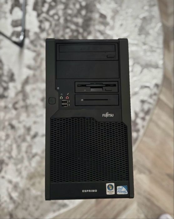 Unitate PC Esprimo P5730 E - STAR5