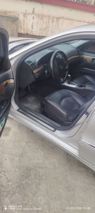 Мерседес W 211  тезда сотилади