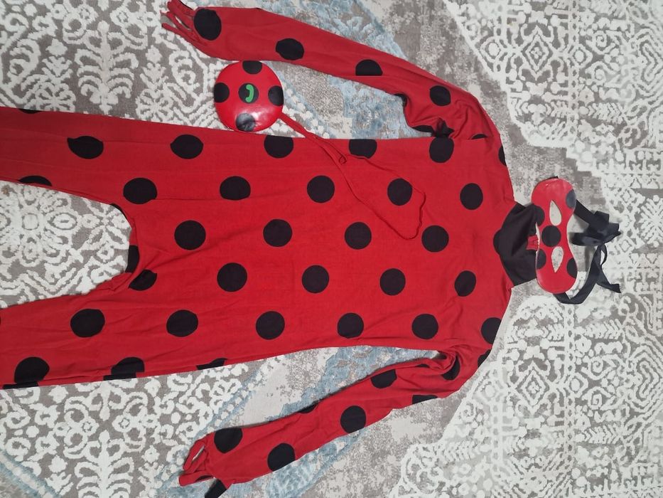 Продам Костюм Леди Баг