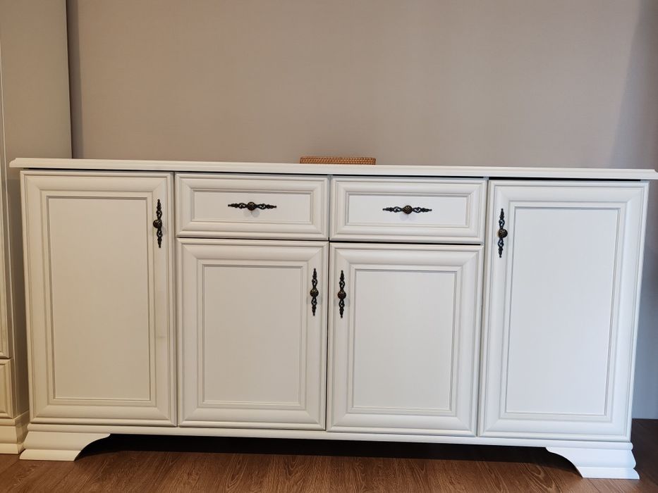 Мебель для спальни / гостиной