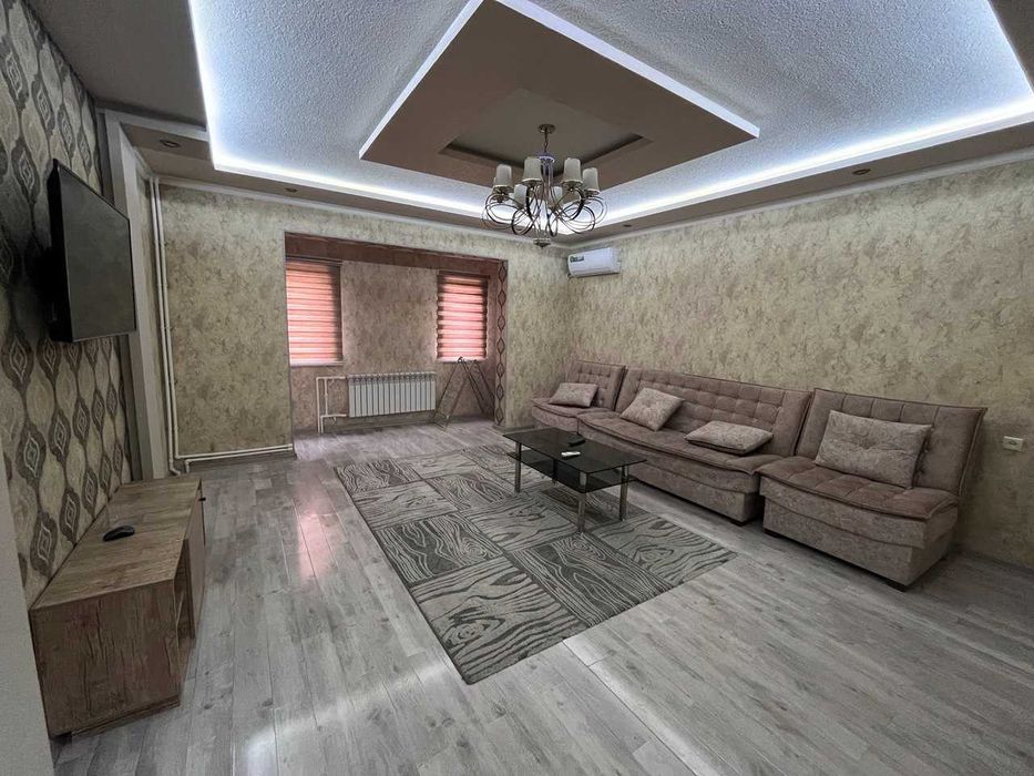 продаётся квартира 2/4/9 в Шайхонтахурском районе Самарканд Дарвоза ER