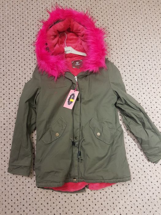 Geci de fete  noi 100 lei buc pt cine le ia pe toate!