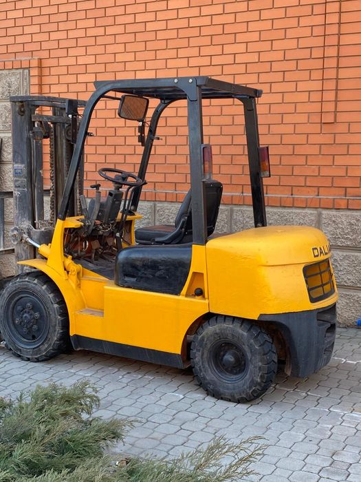 Кара погрузчик жёлтый