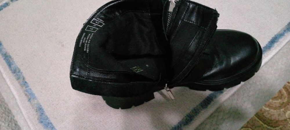 Продам осенние сапоги