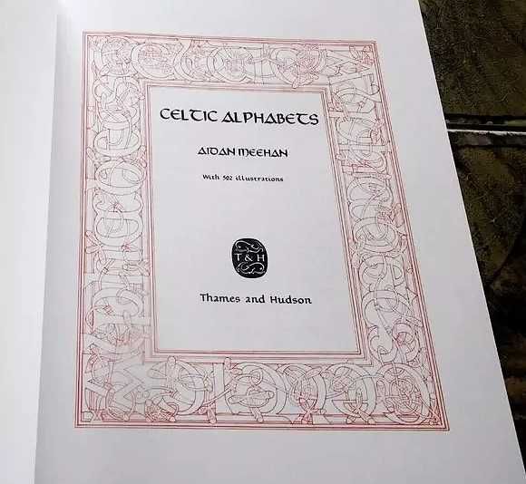 Album „Celtic Alphabets”_Aidan Meehan_ed. Thames & Hudson 1998
