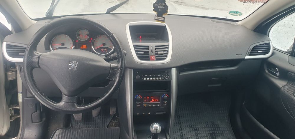 Peugeot 207 climatronic xenon