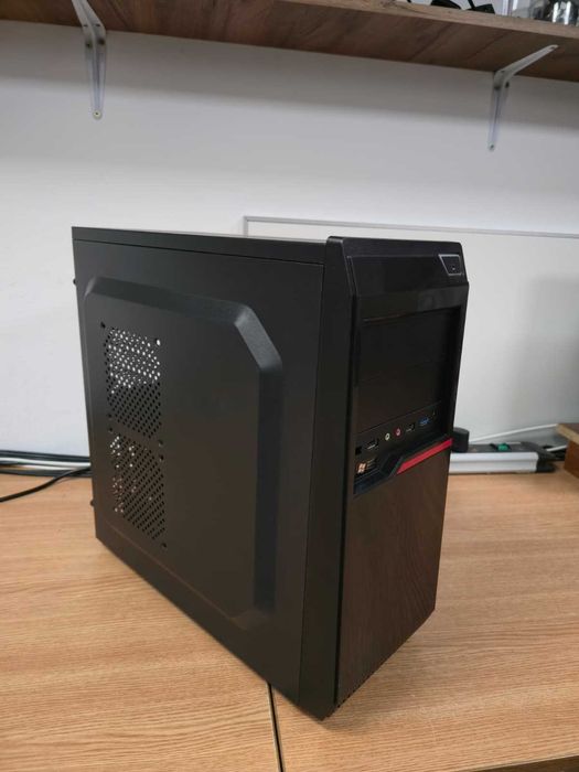 Unitate PC  Procesor Ryzen 7 2700X, 16GB Ram, SSD 240GB, placa Video GT710, win11