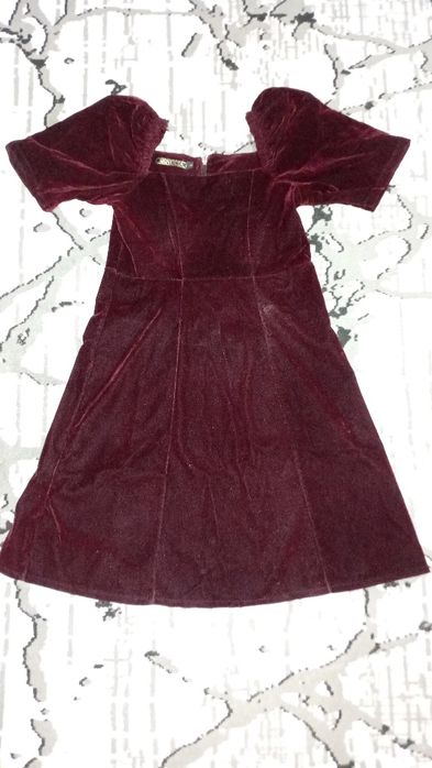 Продаётся платье