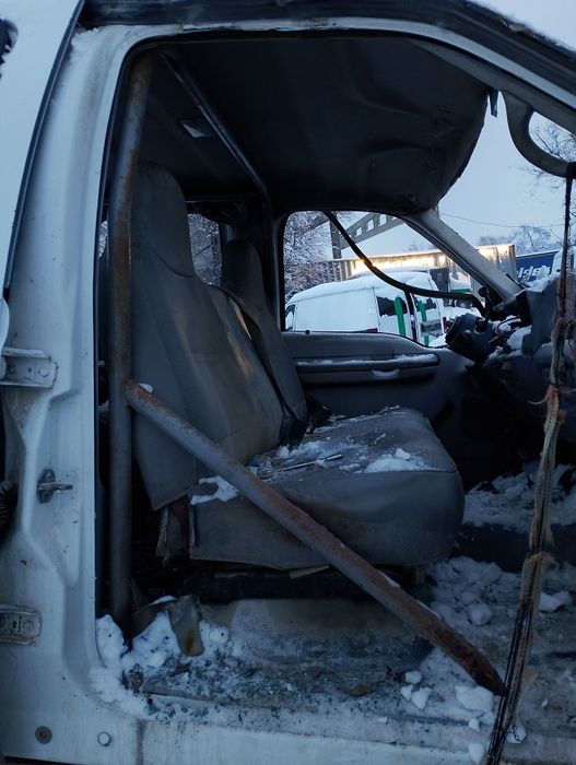 Кабина с каркасом ford