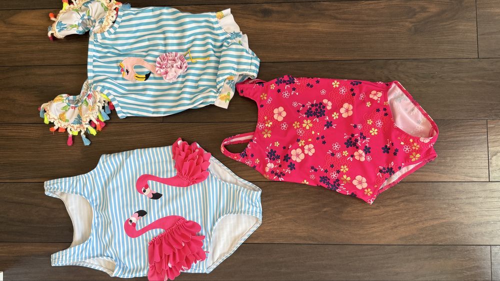 Lot costume baie , marimea 104, Shein si Decathlon