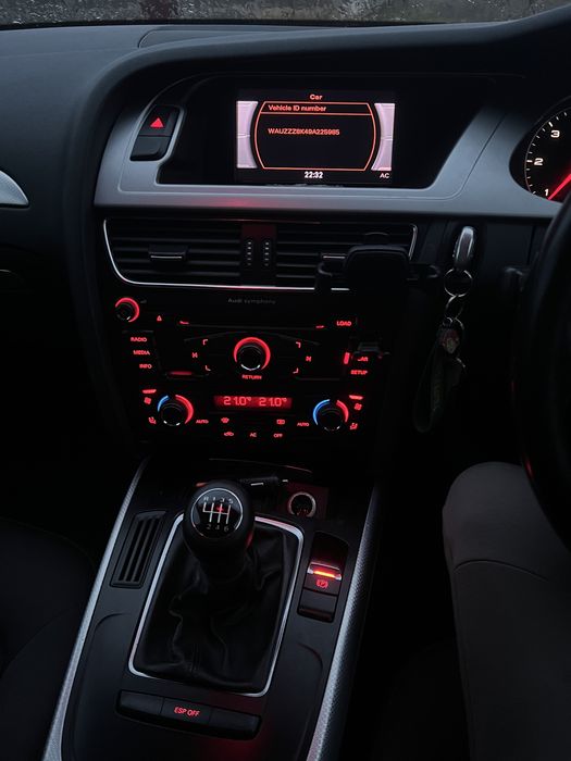 Vand Audi A4 B8 dreapta