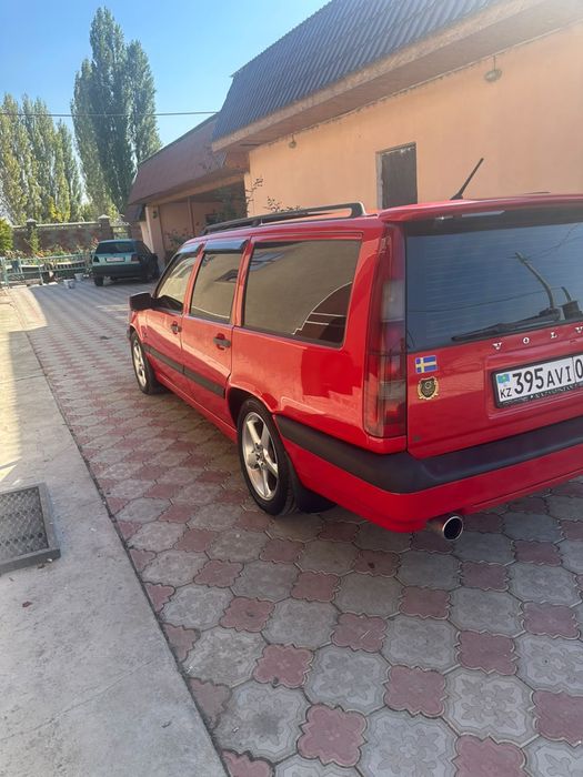 Volvo 850 автомобиль