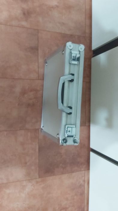 Servieta diplomat din aluminiu