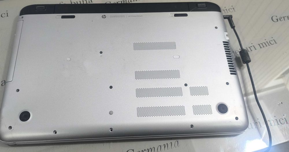 Laptop AMD A8-6410 - HP Pavilion 17 1256-ng - functional, instalat