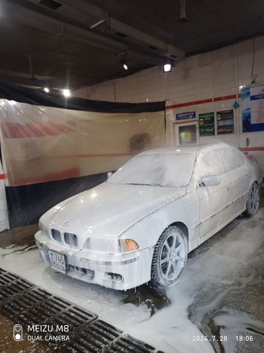 продам BMW 528i  1997