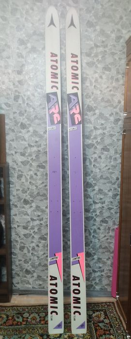 Продам лыжи ATOMIC.