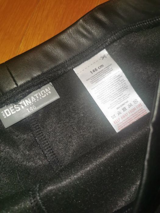 Детски черни панталони от изкуствена кожа