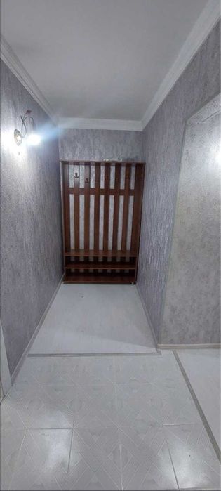 Сдается 2 комнатная квартира только семьям 300$