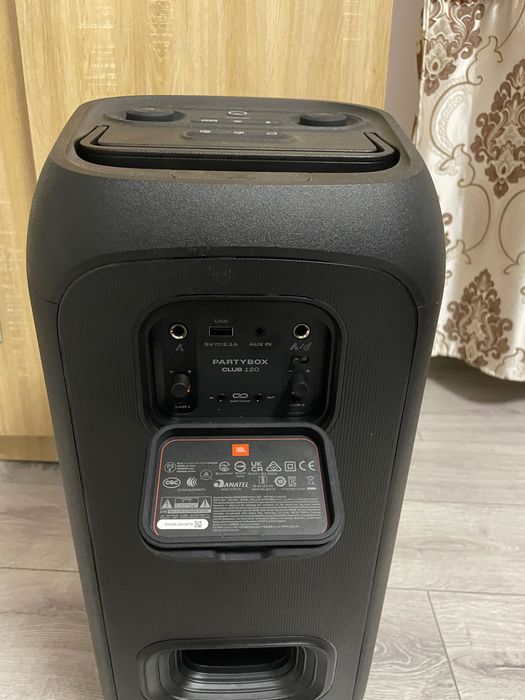 Vând boxă JBL partybox club 120