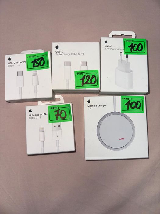 , USB-C 20W Power Adapter, FineVoven Wallet
