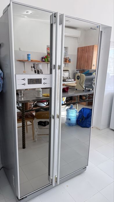 Продам холодильник самсунг side by side