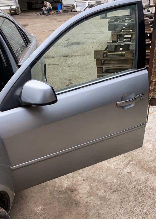 Двери на Форд Мондео3 по салону из Европы в наличии