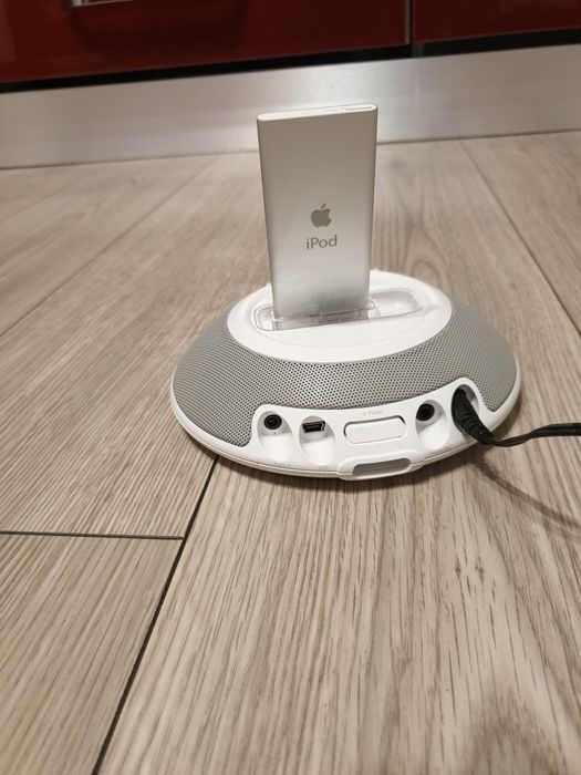 Vand iPod A1199 si doc Jbl on stage micro