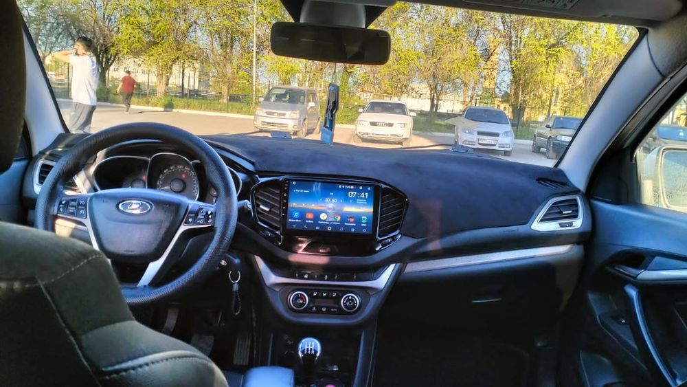 Срочно продаю LADA VESTA 2017г